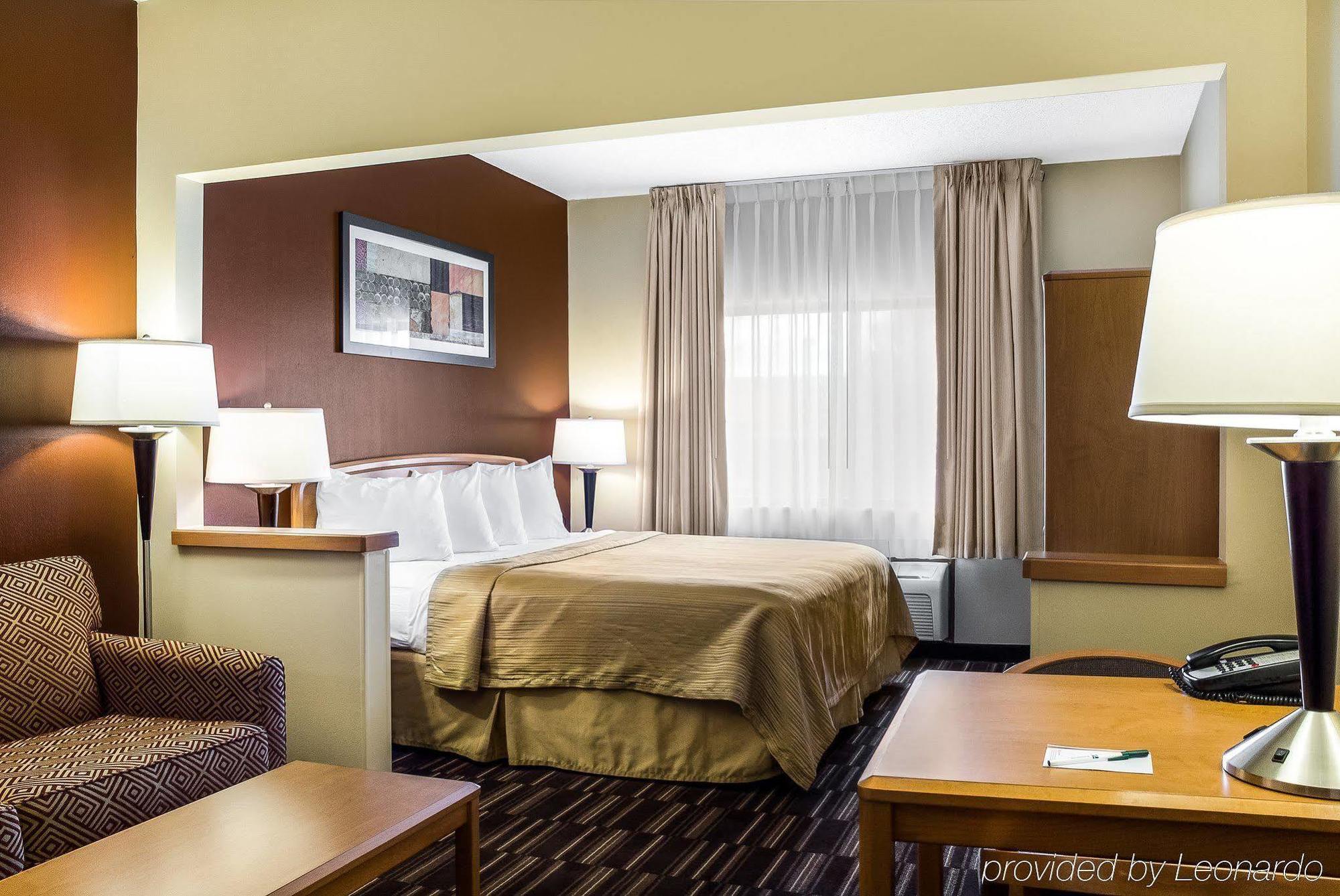 Quality Suites Near West Acres Fargo Exterior foto